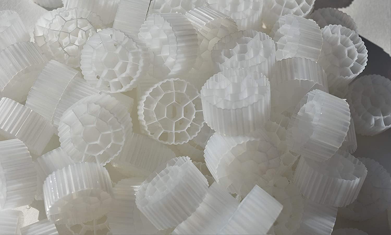 K3 Bio Media plus Filter Media Moving Bed Biofilm Reactor (MBBR) for Aquaponics, Aquaculture, Hydroponics - Ponds - Aquariums (2 Gallons)